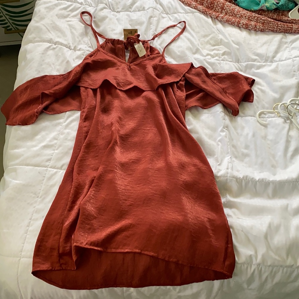 Cold shoulder dress small with tags